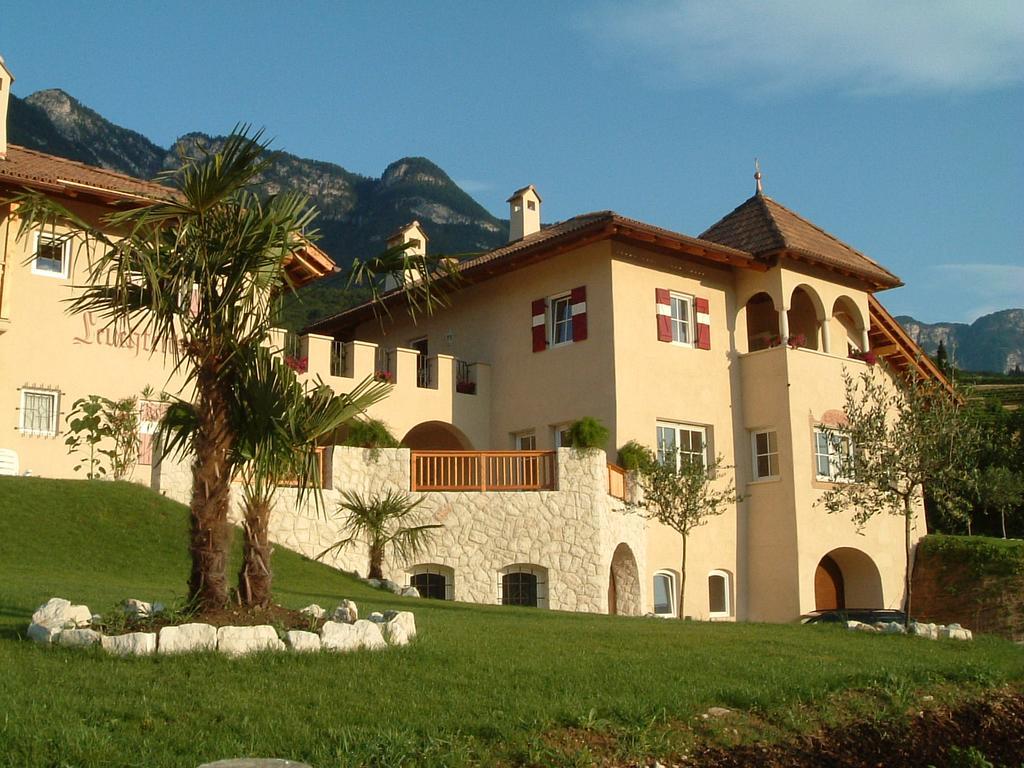 Leuchtenhof Кальдаро Экстерьер фото